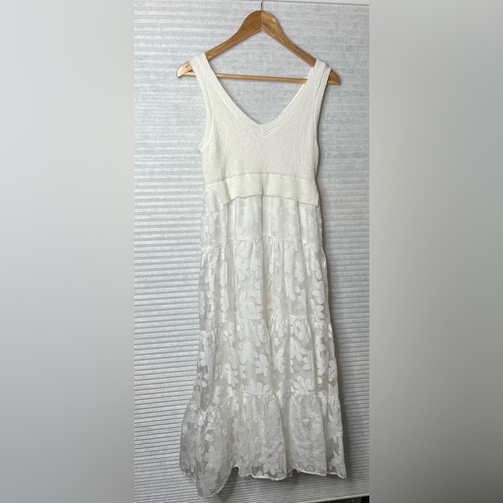 En Saison Midi Long Off White Sleeveless Wedding Party  Dress Size S Floral
